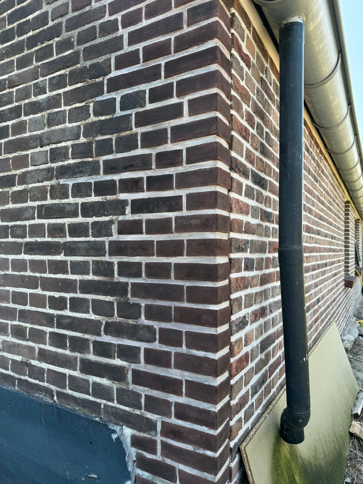 Inkleuren eindresultaat gevelgoeroe
